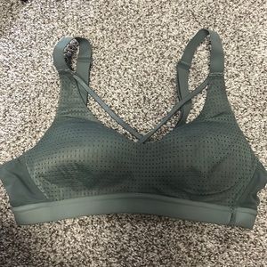 Victoria Sport sports bra